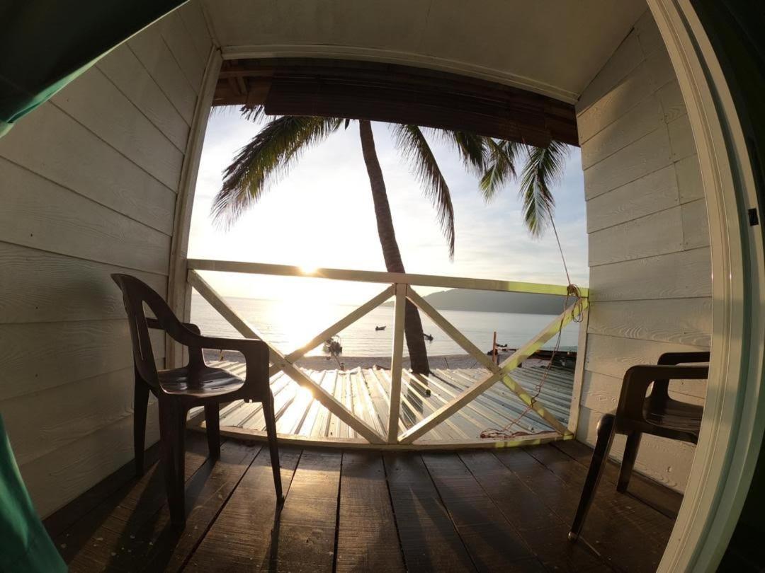 Seahorse Diver Guesthouse Kampong Pasir Panjang  Exterior photo